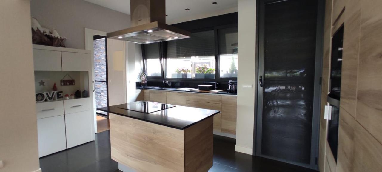 Ikasmendi Villa Renteria Ngoại thất bức ảnh